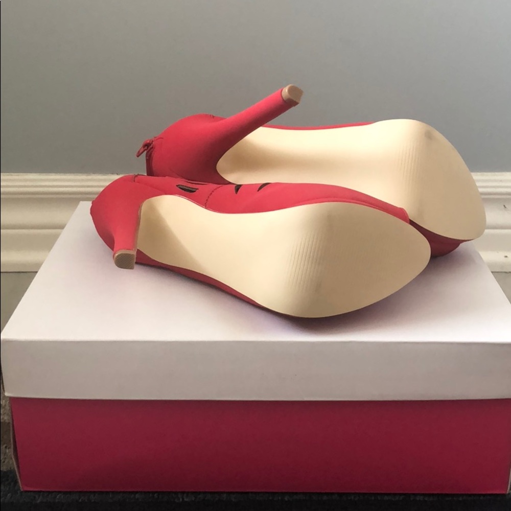 JUSTFAB REGINA HEELS - Picture 3 of 5